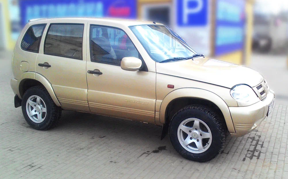 Накладки боковых зеркал АКС К-1 Chevrolet Niva дорестайлинг 640000
