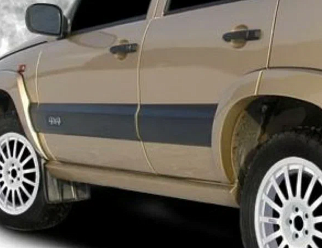 Пороги АКС квадатные на Chevrolet Niva до 2009 г.