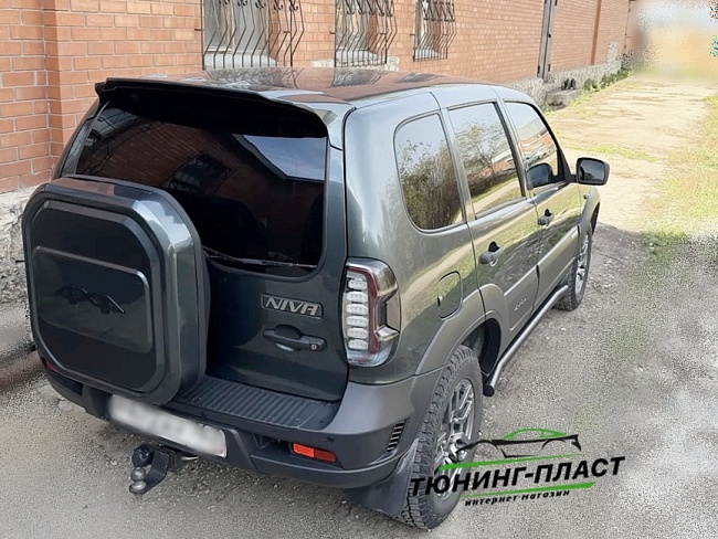 Спойлер Исполин для Chevrolet Niva, Lada Niva Travel