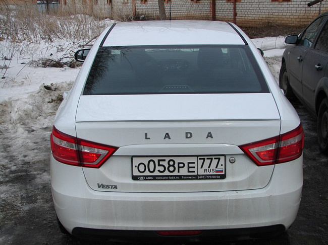 Лип-спойлер Lada Vesta