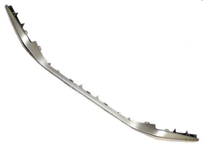 Накладка нижней решётки переднего бампера (серебристая) Lada XRAY Cross 8450022531