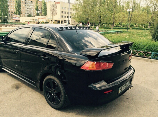 Козырек MV 9 зуб. крышу Mitsubishi Lancer X (2007-2016)