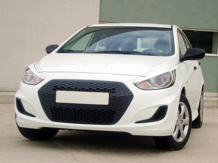Накладка на решетку радиатора Hyundai Solaris (2010-2014)