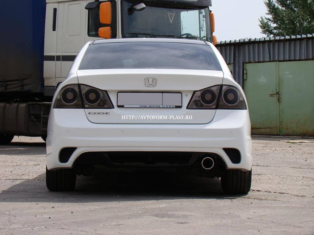 Задний бампер Honda Civic 4D INGS Extreem 2006-2012