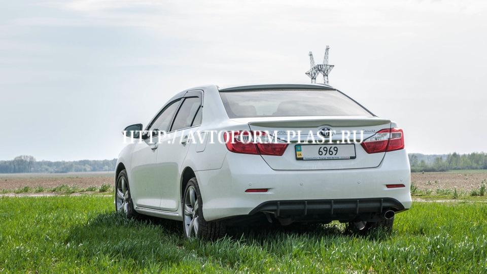 Диффузор заднего бампера Toyota Camry V50 (2011-2014)