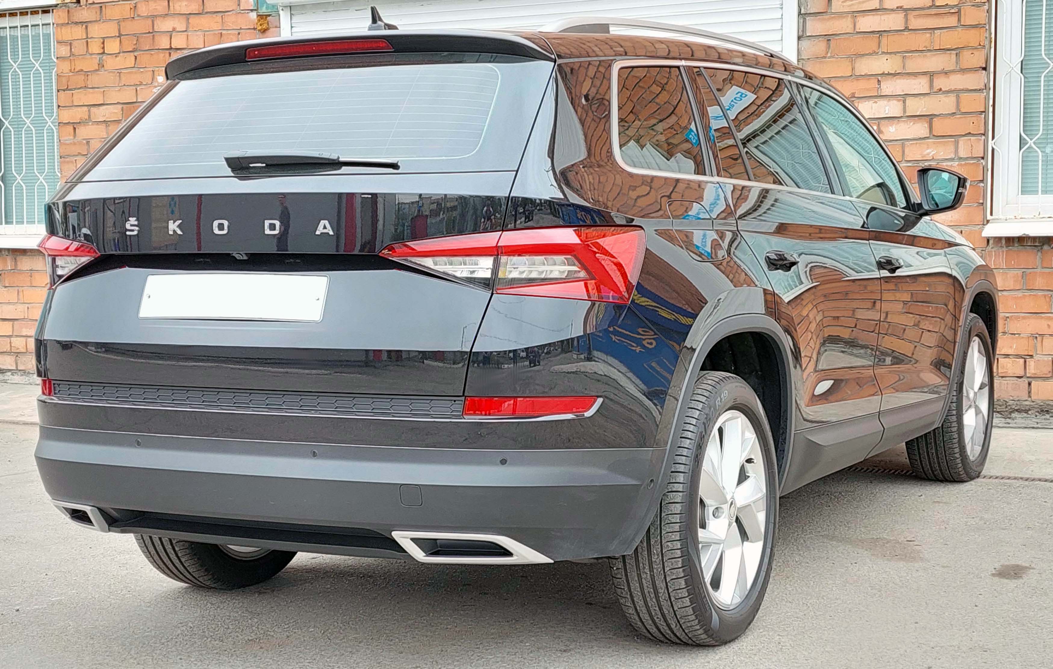 Имитация насадок глушителя выхлопа Skoda Kodiaq (2016 - 2021)